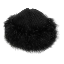 W168E Czarna Czapka zimowa toczek niegryząca ciepła
