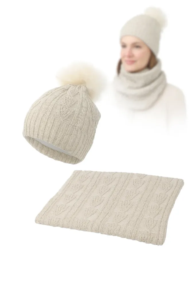 Damski Komplet Zimowy Beżowy W362AK Czapka Ocieplana Futerkiem + Szalik Polar Fashion