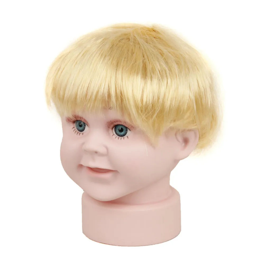 Mannequin 15 - The Silhouette Of The Head Boy With Hair And Wig