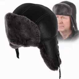 Pilotka skórzana W524 czarna uszatka z futrem wzór krokodyl Polar Fashion