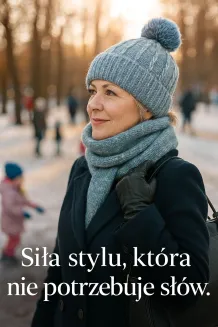 Damski Komplet Zimowy PolarFashion Czapka Niebieska z Pomponem i Szal W475C - 7
