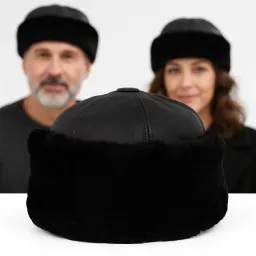 Toczek Skórzany Czarny Zimowy Unisex  z Futrem Polar Fashion W518K